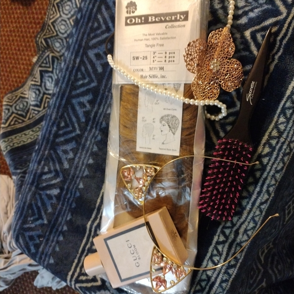 Hair extensions - Picture 10 of 17